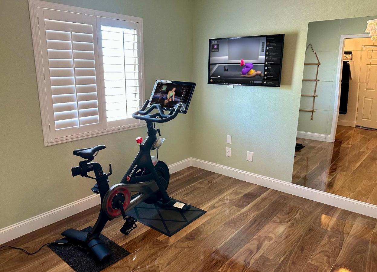 Casa de Férias Buddha Gem, 6 Bed Luxury With Pool Hot Tub Game And Much Las Vegas
