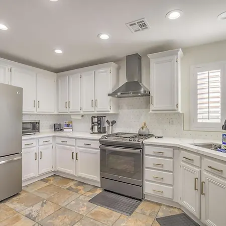 Buddha Gem, Central 6 Bed Room Luxury Home With Pool Hot Tub Game Room And Much More Las Vegas Exterior photo